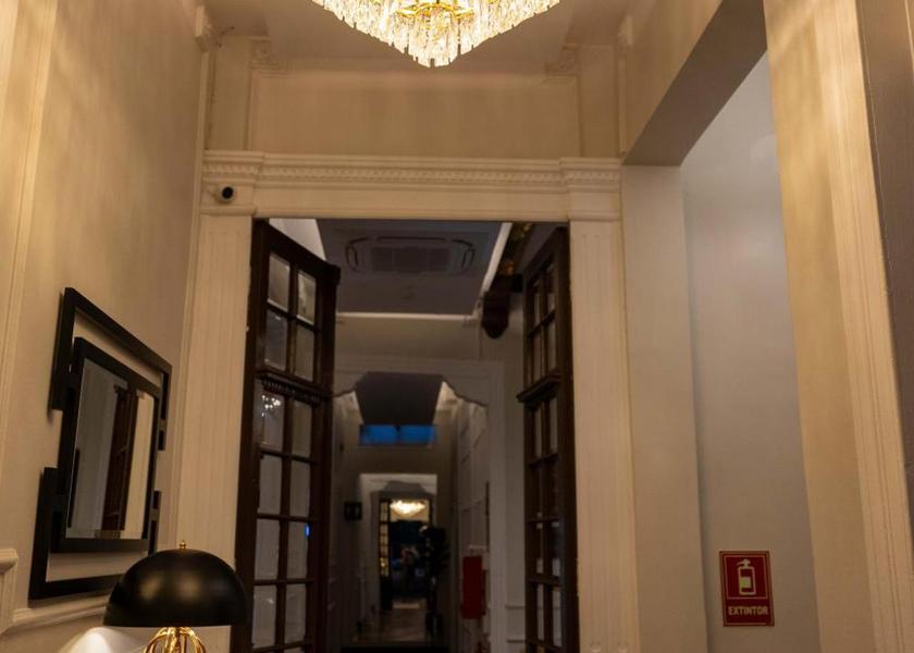 Santiago Santiago exterior view