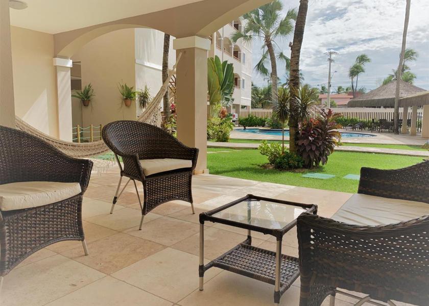 shared lounge/tv area