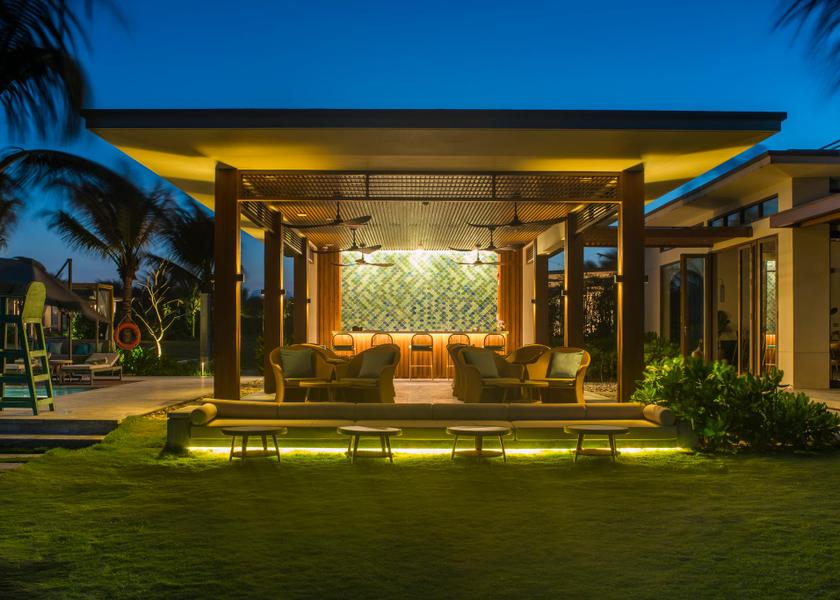 Binh Dinh Quy Nhon poolside bar