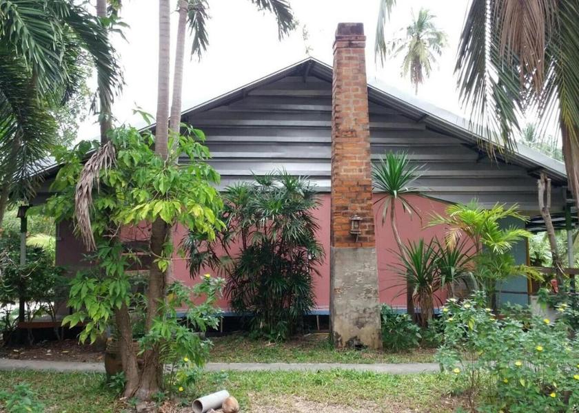 Samut Songkhram Province Samut Songkhram exterior view