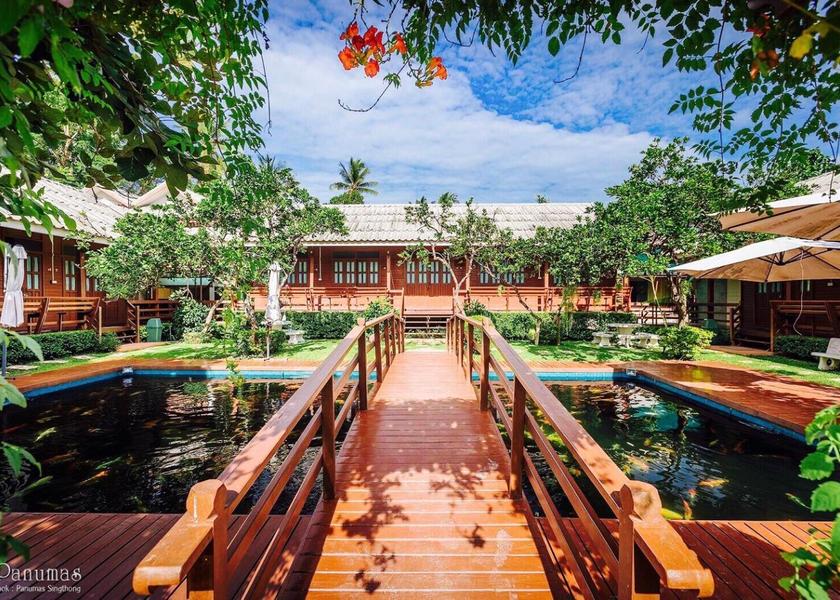 Samut Songkhram Amphawa entrance