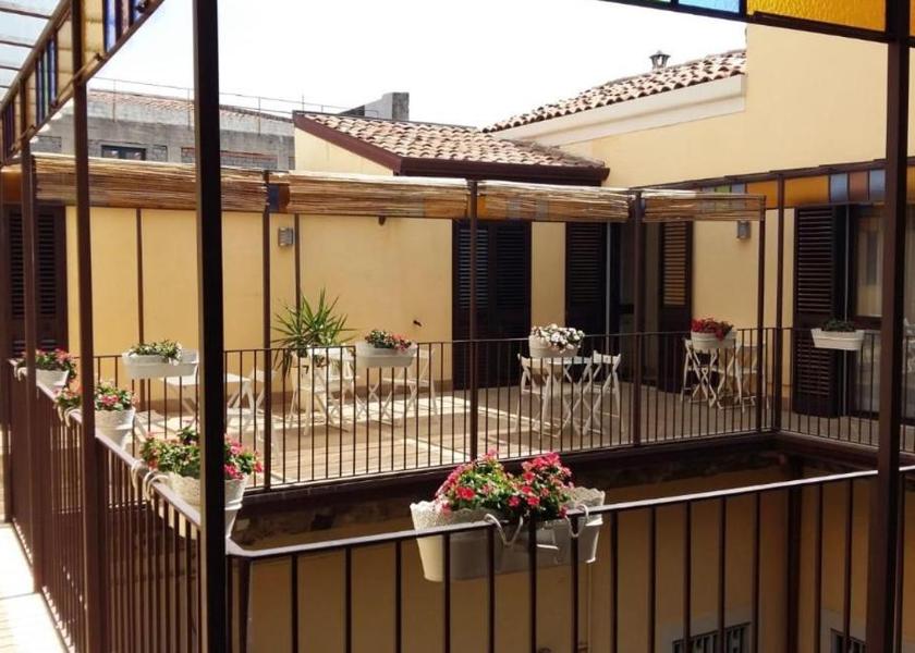 Sicily Acireale balcony/terrace