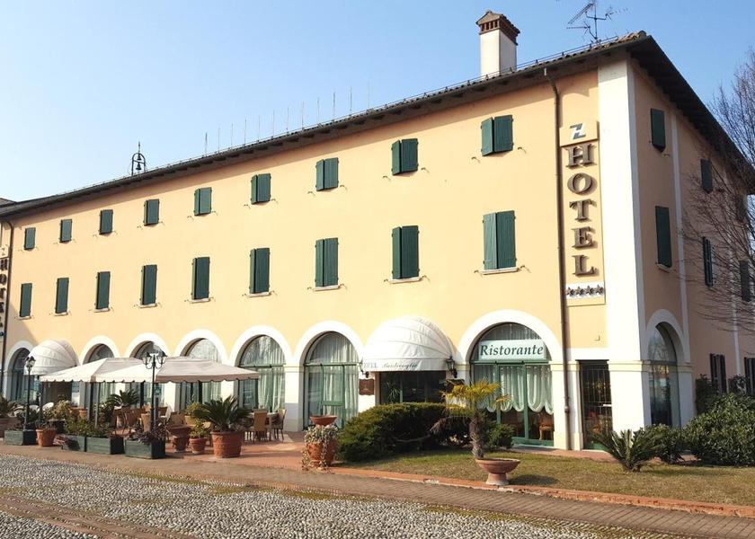 Emilia-Romagna Bentivoglio entrance