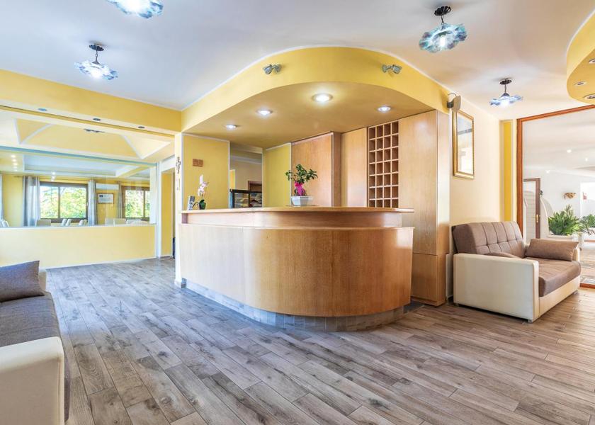 Sardinia San Teodoro lobby