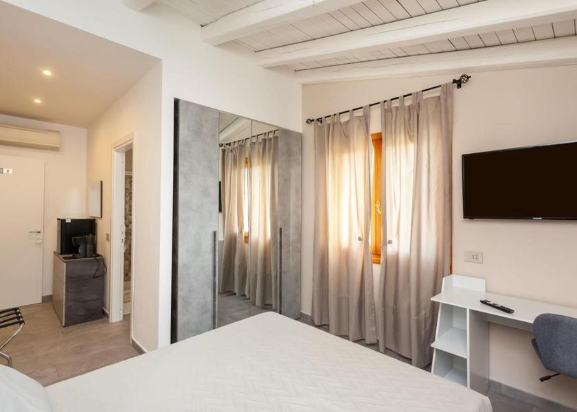Sardinia San Teodoro Double Room with Private Bathroom