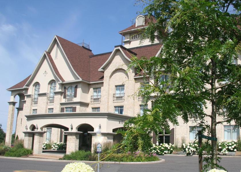 Quebec Bromont entrance