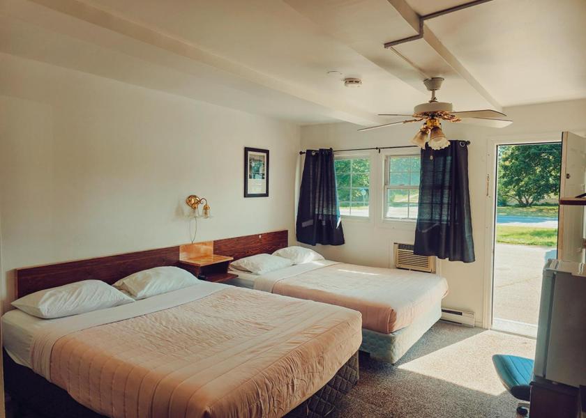 New Brunswick Fredericton Double Room with Two Double Beds