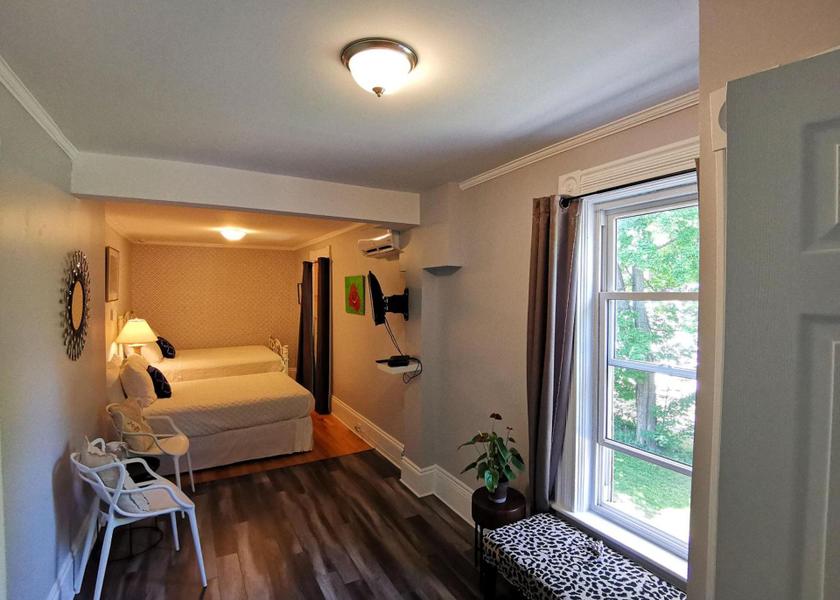New Brunswick Fredericton Double Room with Two Double Beds