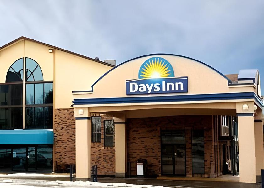 Alberta Lethbridge exterior view