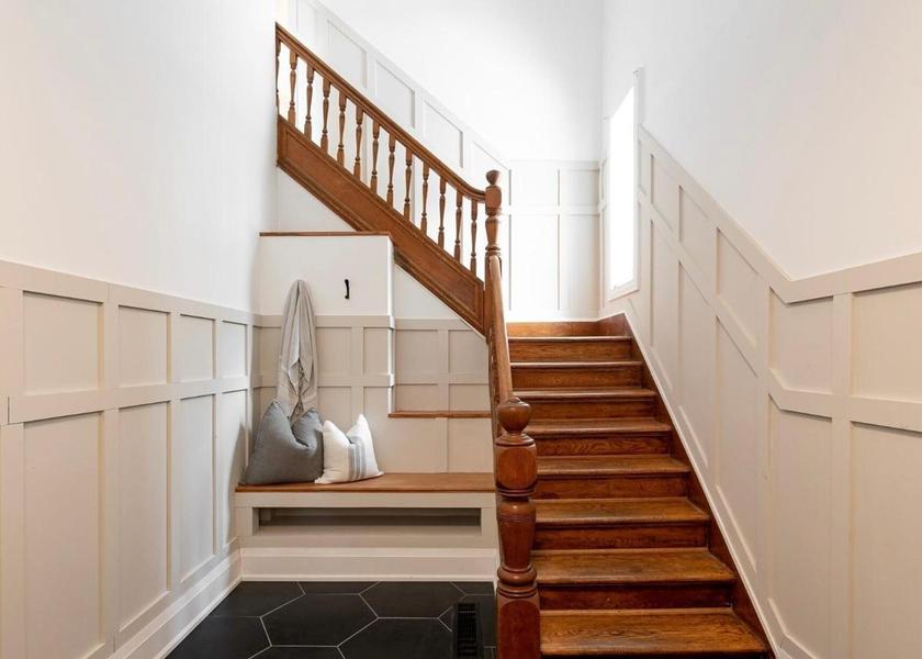 Ontario Huntsville exterior view