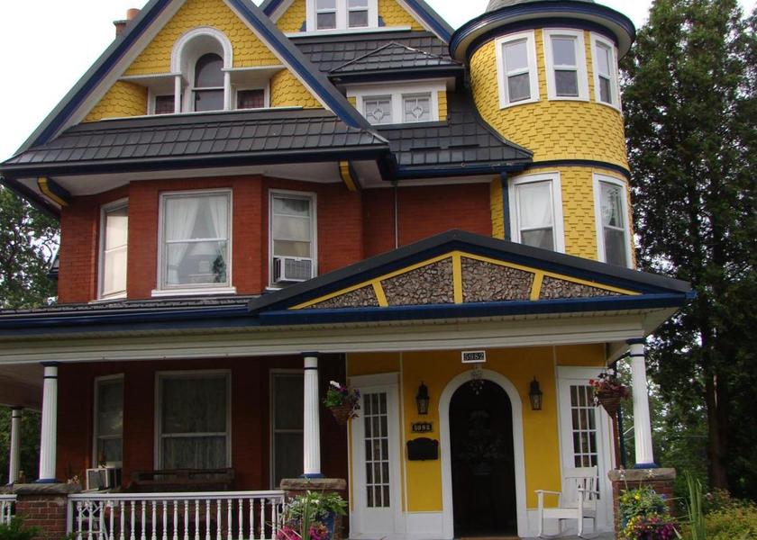 Ontario Niagara Falls entrance