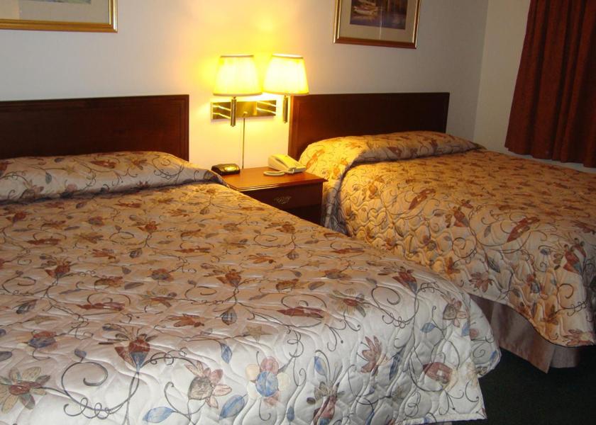 Ontario Greater Napanee Double Room with Two Double Beds
