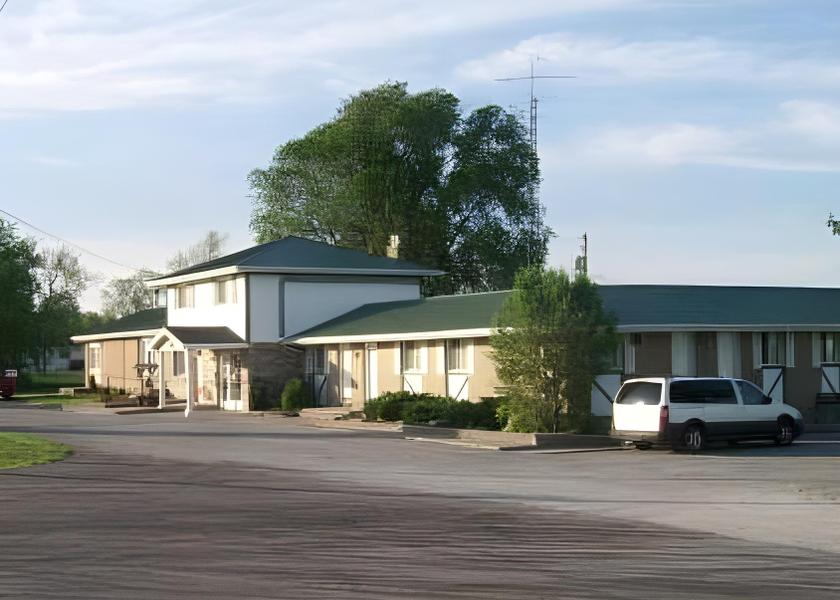 Ontario Napanee exterior view