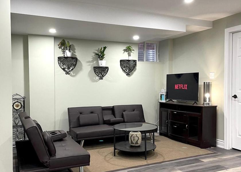 shared lounge/tv area