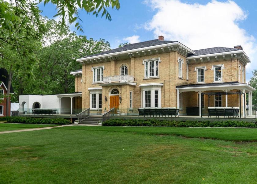 Ontario Prince Edward exterior view