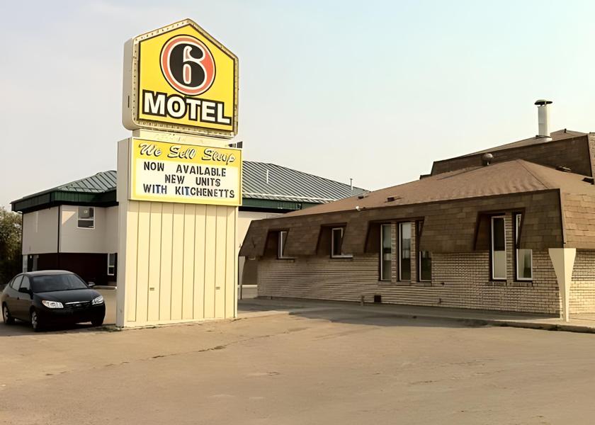 Saskatchewan Weyburn Exterior view