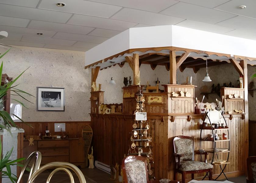 Quebec Petite-Riviere-Saint-Francois interior view