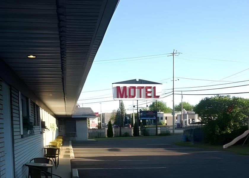 Quebec Saint-Jean-Sur-Richelieu surrounding environment