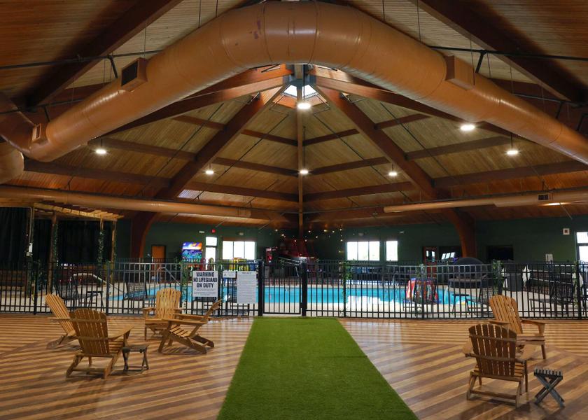 Kentucky Lexington swimming pool