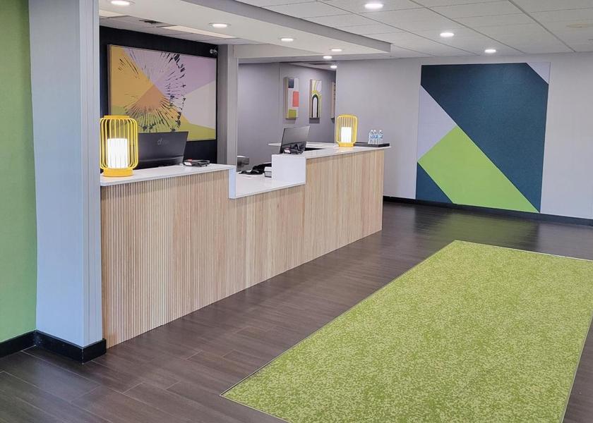 Wisconsin Green Bay lobby