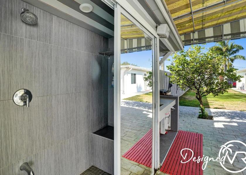 Florida Deerfield Beach facilities