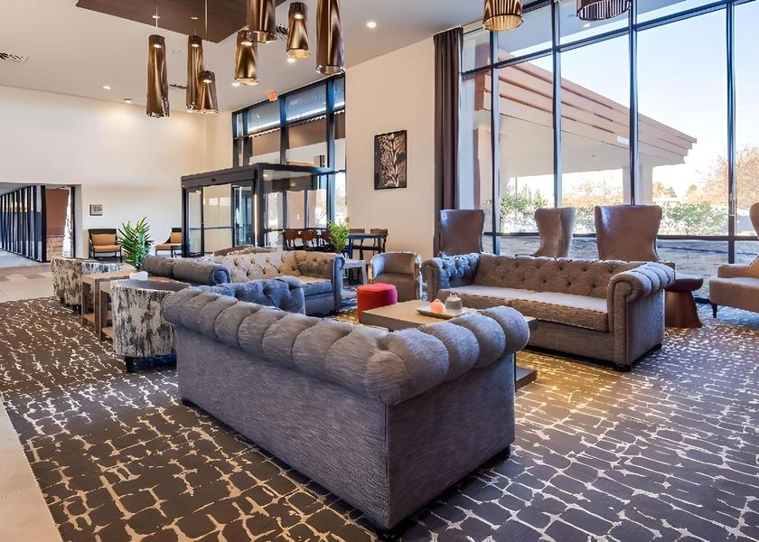 New York Lockport lobby