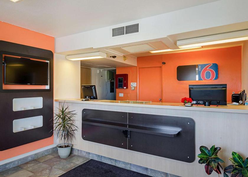 Wyoming Laramie shared lounge/tv area