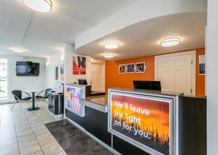 Montana Butte lobby