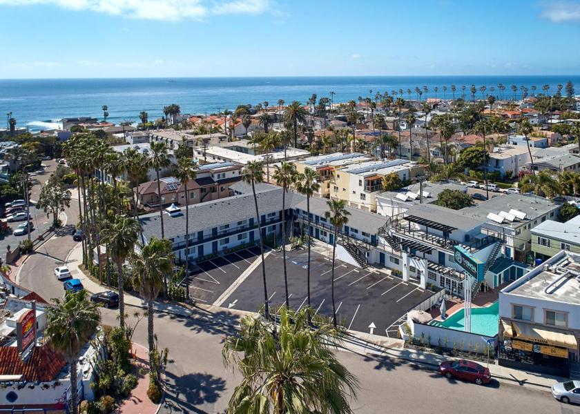 California La Jolla entrance