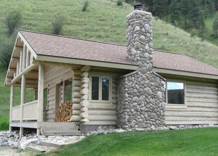 Montana Darby Hotel Exterior