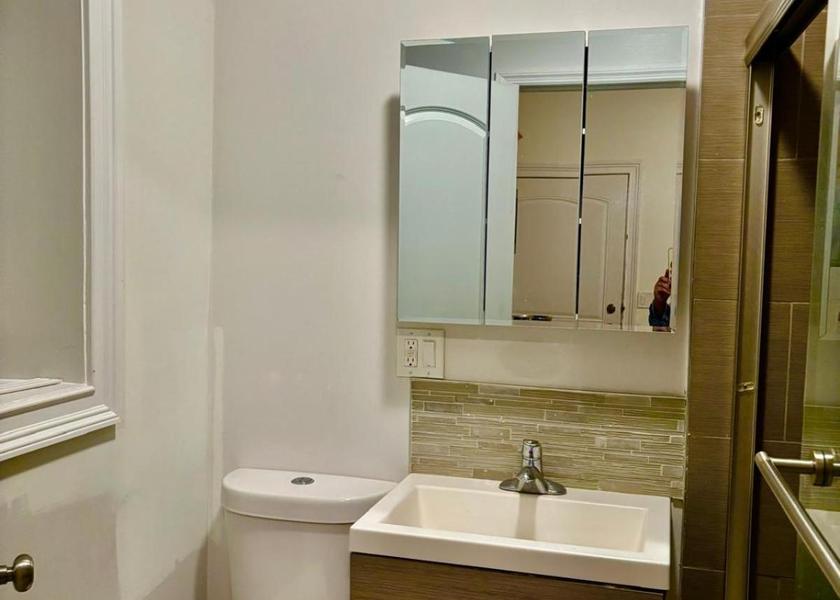 New Jersey Newark Apartment - Ground Floor