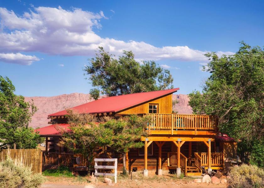 Arizona Marble Canyon exterior view