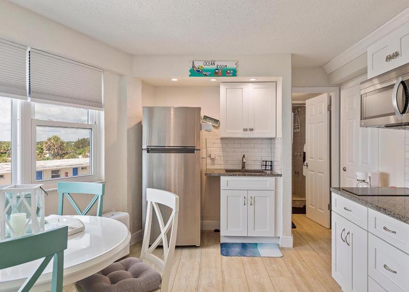 Florida Daytona Beach Shores kitchen