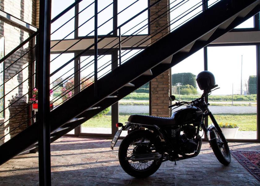 Veneto Adria shared lounge/tv area