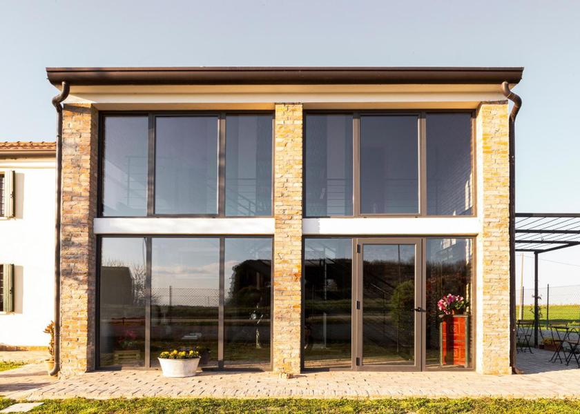 Veneto Adria exterior view