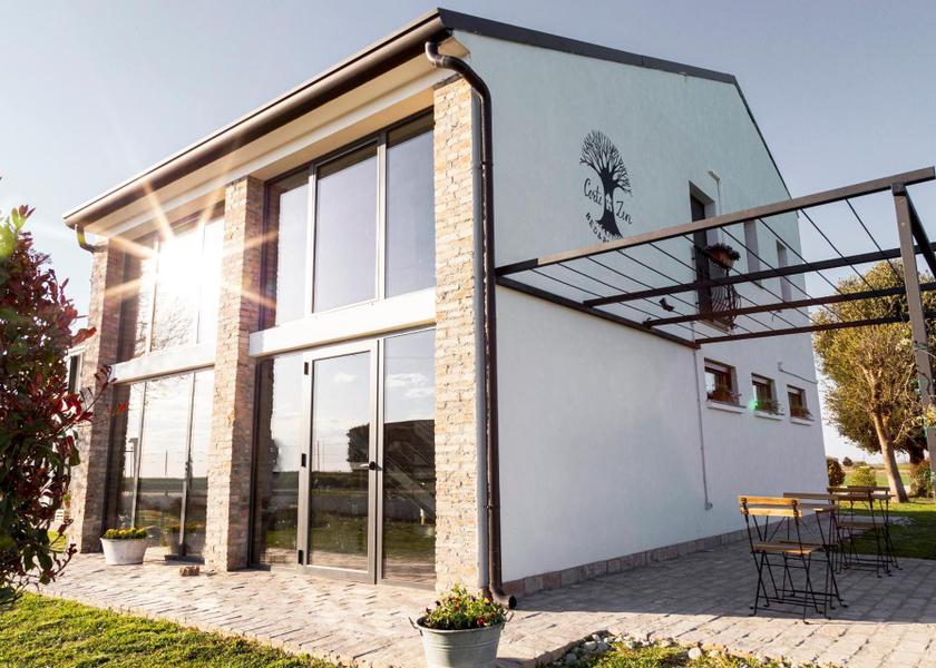 Veneto Adria exterior view