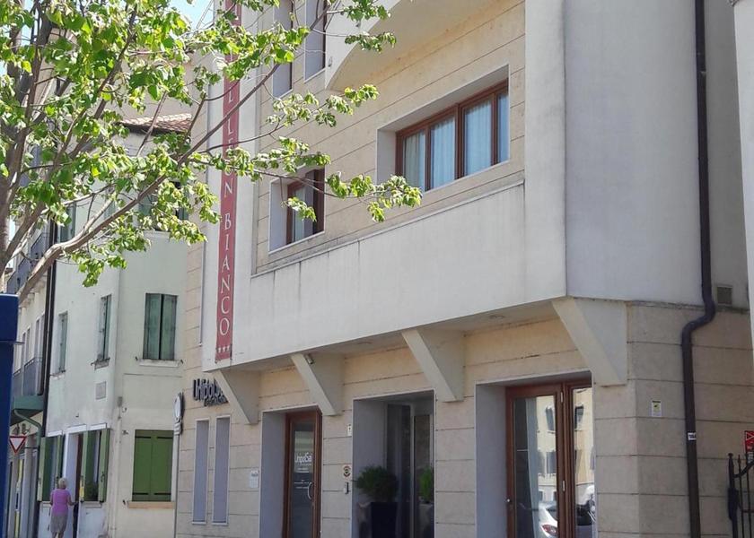 Veneto Adria entrance