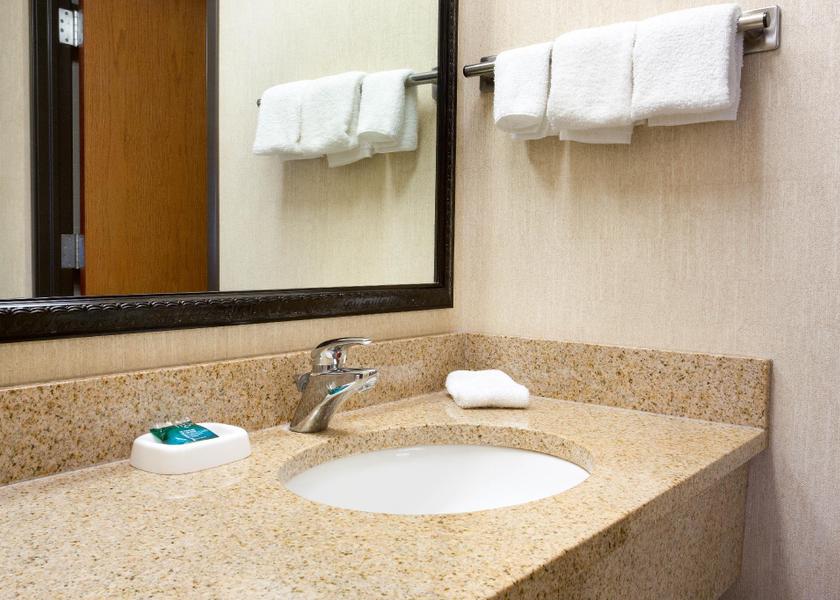 Texas McAllen Deluxe Queen Room with Two Queen Beds - Hearing Accessible