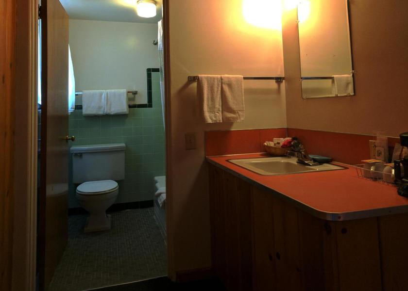 Utah Blanding Double Queen Room - Non-Smoking