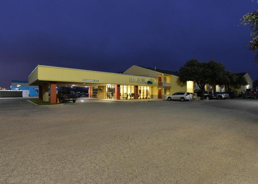 Texas San Angelo entrance