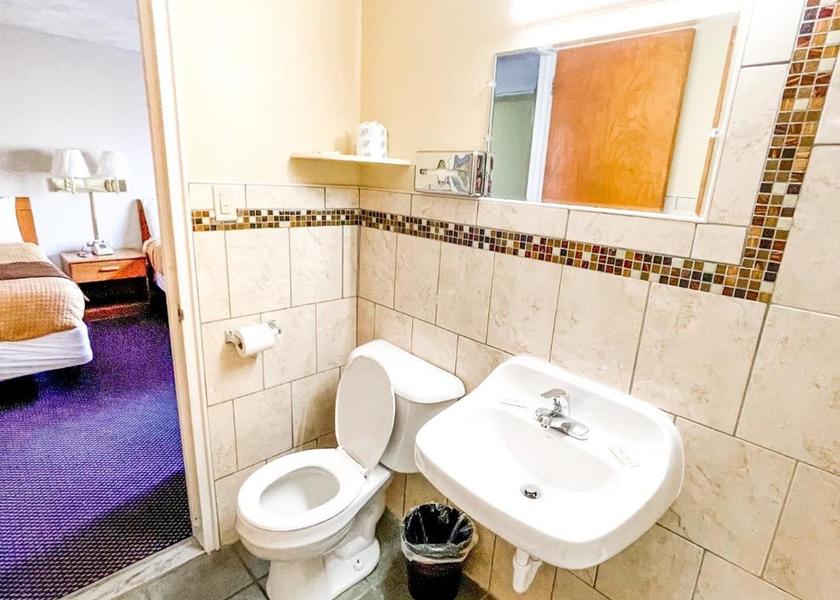 New York Utica Budget Double Room