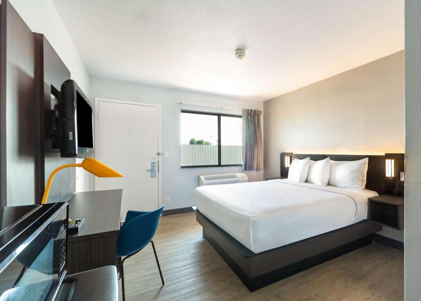 Texas Del Rio Double Room - Disability Access - Roll In Shower