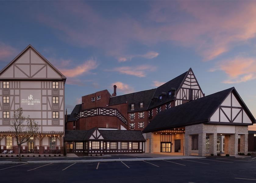 Illinois Urbana Exterior