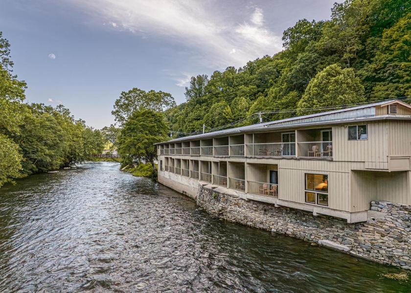 North Carolina Cherokee exterior view