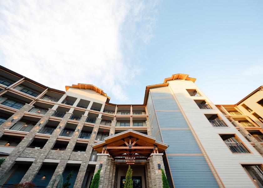 Tennessee Pigeon Forge exterior view