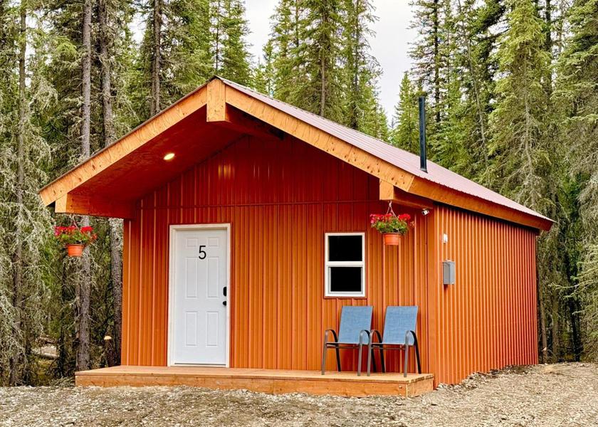 Alaska Tok Hotel Exterior