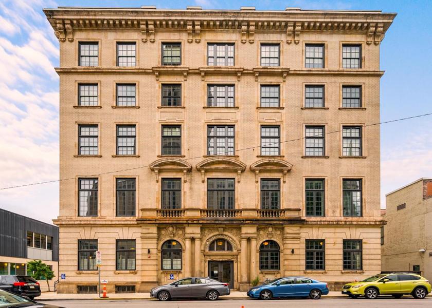 Pennsylvania Pittsburgh exterior view