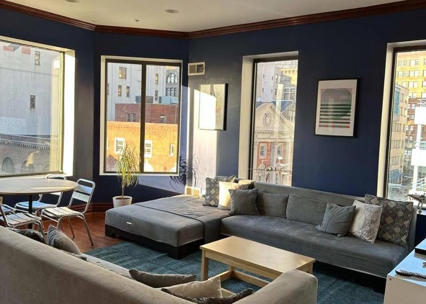 Pennsylvania Pittsburgh guestroom