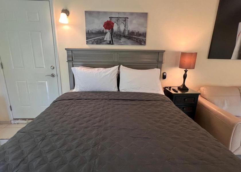 Florida Wilton Manors Deluxe Studio