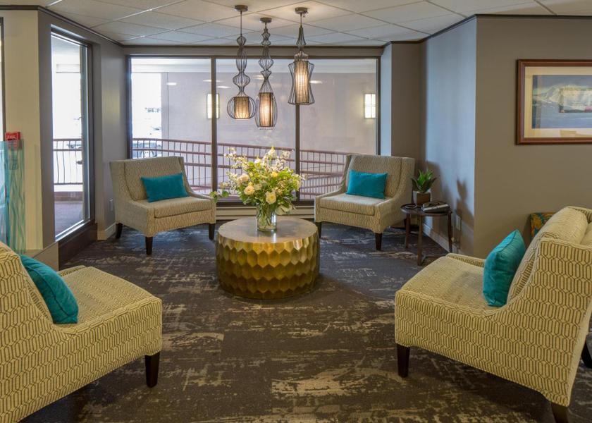 shared lounge/tv area